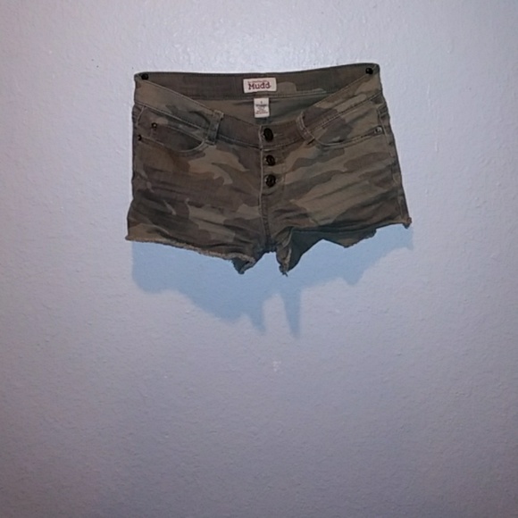 Clothes - Picture 1 of 3